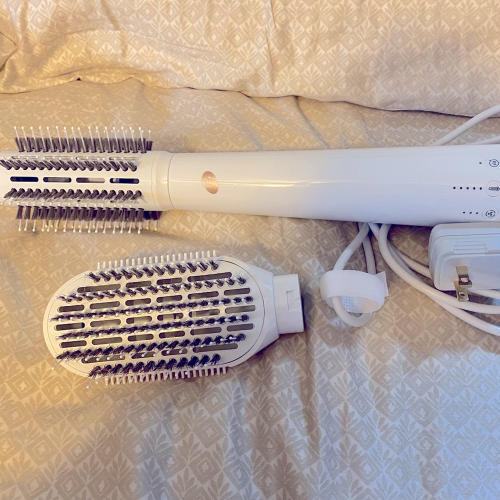 T3 ionic air dryer and flat brush